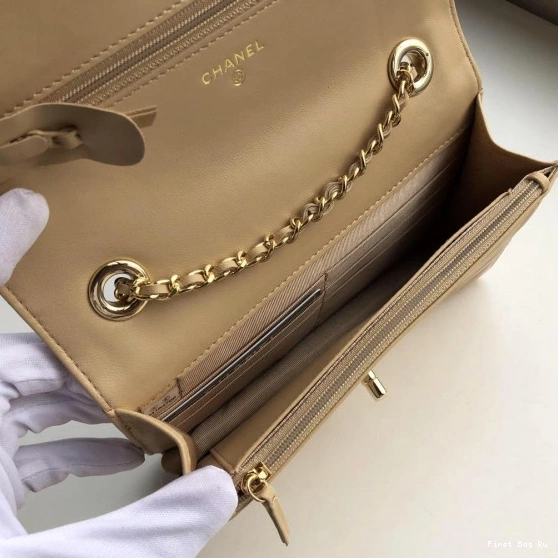 First Bag Ru CHAIN WALLET CHANEL 0820